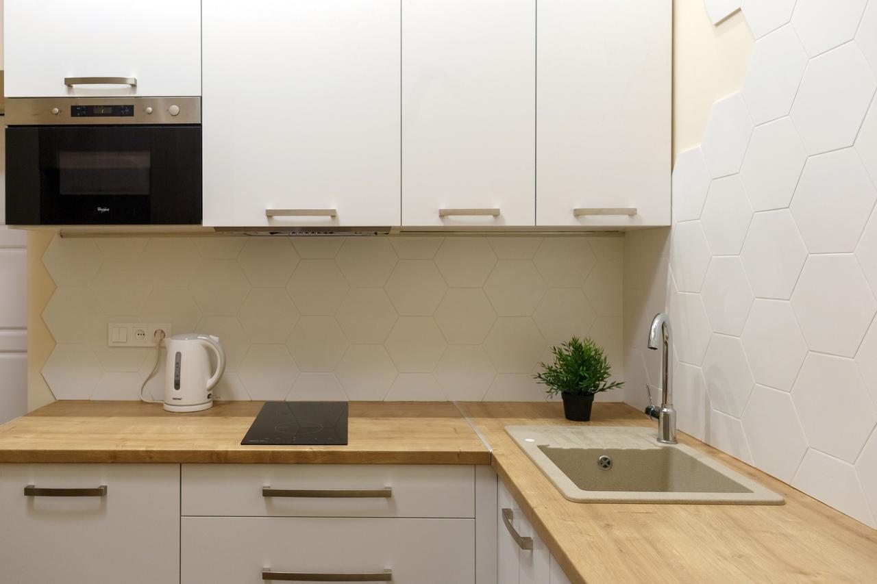 Charming Apartment In The City Center 利沃夫 外观 照片